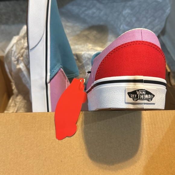 NWT Vans Orchid/Red Colorblock shoes size 9 1/2 women - Picture 7 of 10